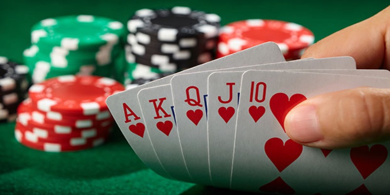 Trò Poker có nhiều biến thể hay